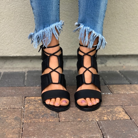 Black Strappy Lace Up Gladiator Block Heel Sandal - Picture 2 of 7